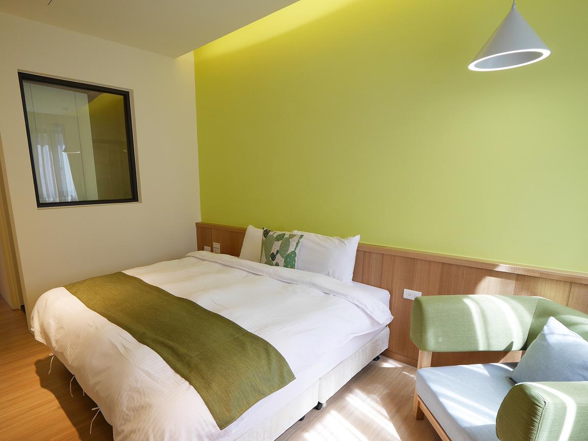 See Moon Homestay Юйчи Экстерьер фото