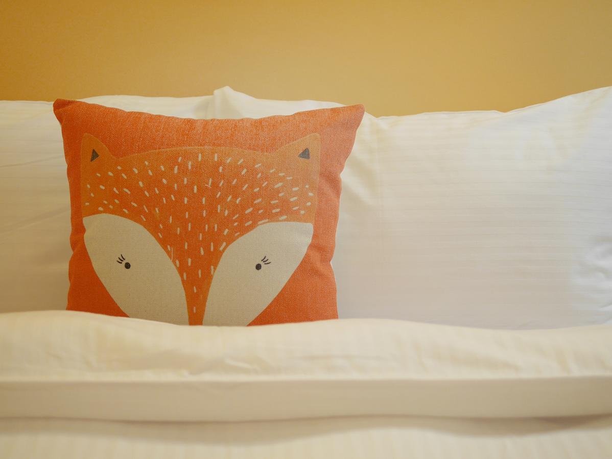 See Moon Homestay Юйчи Экстерьер фото